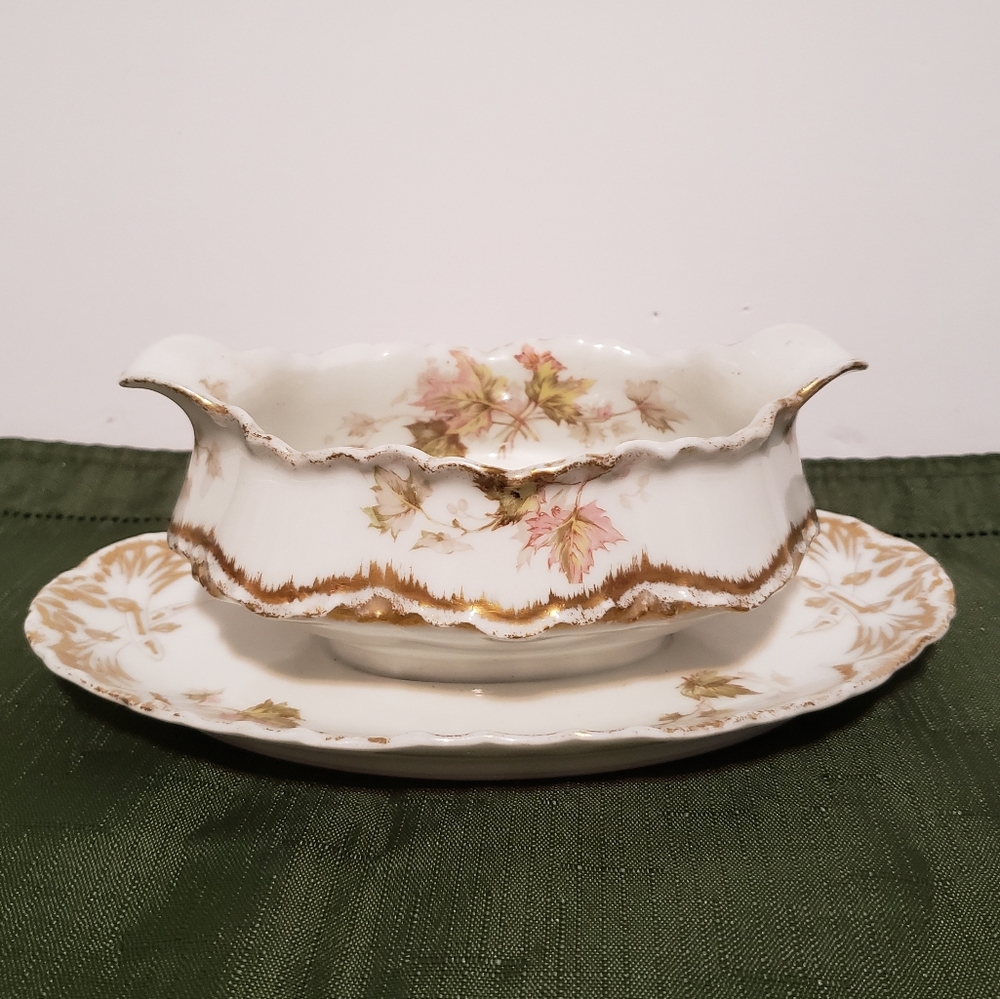 Haviland Limoges Schleiger Gravy Boat Fall Leaves